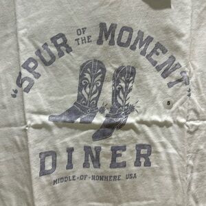 American Eagle T-shirt